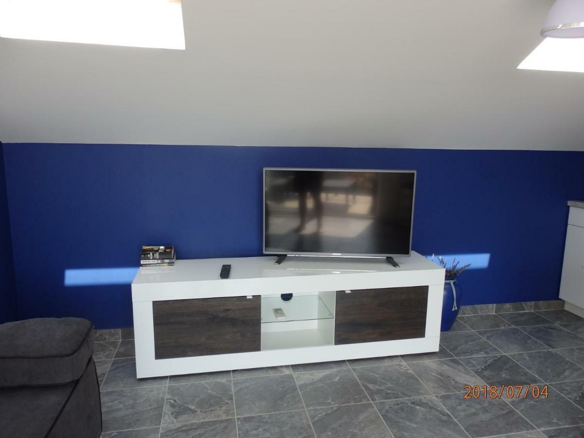 Apartman M&M Milna  Exterior photo